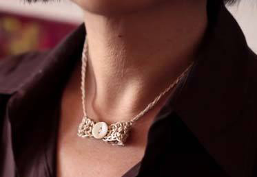 Bow Necklace